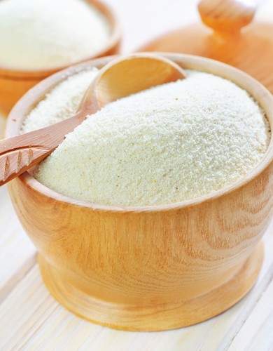 Омолаживающая маска с манной крупы